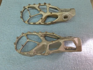 KTM GAS GAS HUSQUVARNA OEM foot peg pegs footpegs sxf sx xcf A46003137033 - Picture 1 of 5