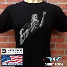 WILLIE NELSON PLAYING GUITAR CONCERT BLACK T-SHIRT