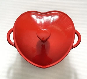 Innova Rot Emailliert Gusseisen Herzform Dutch Oven mit Deckel - Bild 1 von 8