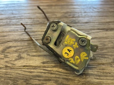 Б/у 2-дверная левая водительская дверная защелка люк 88 89 Honda Civic LF - Изображение 1 из 4