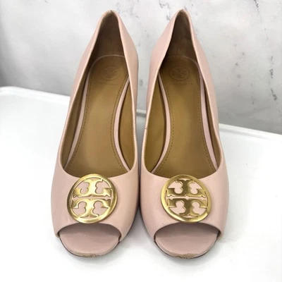 Tory Burch Wedge Heel Shoes 8.5 Benton Pink Leather Gold Medal Logo Peep Toe - Image 1 of 4