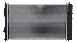 For CHEVROLET/PONTIAC 2002-2005 Radiator OSC Automotive + 1 YEAR WARRANTY - Picture 1 of 2