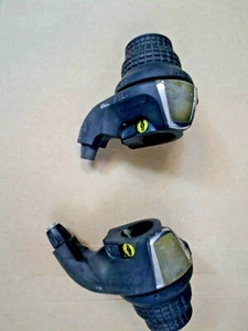 COPPIA COMANDI CAMBIO BICI MTB SHIMANO REVO SHIFT 3V SX RS30 + 7V POST. - Foto 1 di 1