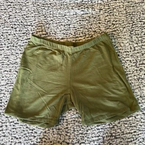 pantaloncino donna taglia L verde - Foto 1 di 7