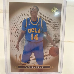Zach Lavine RC 2014-15 SP Authentic Rookie Extended Gold #R14 - Picture 1 of 2