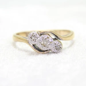 Vintage 9ct 9k Gold Platinum Diamond Trilogy Ring Size 5 3/4 - L - Picture 1 of 6