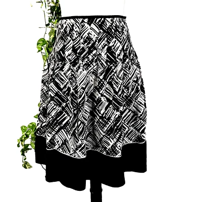 Talbots Skirt 6 Petite Black White Silk Pleated Knee Modest Career Wedding Slim - Image 1 of 4