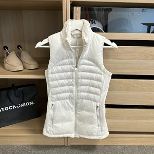 Lululemon Womens Down For A Run Vest II Size US4 / UK8 White Sleveless Vest Puff - Picture 1 of 8
