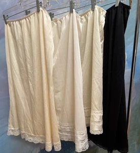 LOT 4 Vtg Nylon Lingerie Half Slips With Lace All Size 3X - 3 Ivory, 1 Black - Picture 1 of 17