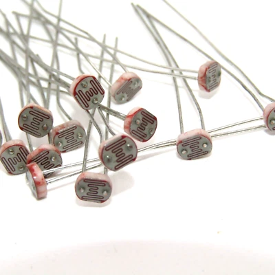 ( 10 PCS ) Photoresistor CdS Cells 550nm 18 ~ 42k Ohms @ 10 lux   Arduino    NOS Foto 1 de 3
