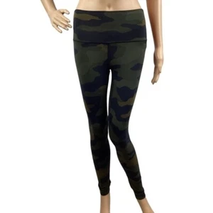 PINK Victoria's Secret Ultimate Leggings Size XS Green Camo Print - Picture 1 of 6