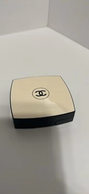 CHANEL LES BEIGES HEALTHY GLOW NATURAL INTENSE EYESHADOWMADE IN FRANCE NEW 2024 - Image 1 of 3