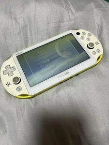 PS Vita 2000 Cuerpo Blanco/Amarillo, Ranura Memoria, Amarillo Trasero, Usado - Imagen 1 de 3