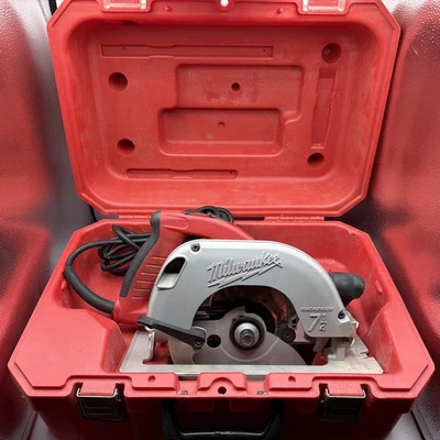 Sierra circular Milwaukee Magnesium 6390-20 TILT-LOK 120V 7-1/4" con estuche; excelente Foto 1 de 4