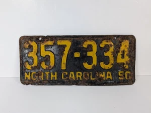 1950 North Carolina Nummernschild 357-334 schwarz gelb Oldtimer Etikett NC 50 - Bild 1 von 16