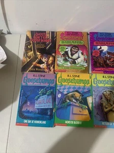 Lot Of 8 Goosebumps Books - Picture 1 of 5