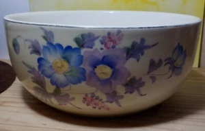 VINTAGE MIKORI ARTÍCULOS HECHOS EN JAPÓN AZUL FLORAL CUBIERTO CUENCO REDONDO USADO - Imagen 1 de 7