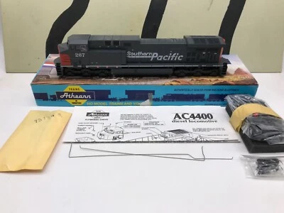 Athearn Ho Scale Southern Pacific AC4400 Powered Diesel Locomotive Unassembled - Image 1 of 4