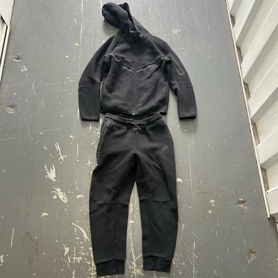 Chándal Nike Tech polar negro talla juvenil grande Foto 1 de 4