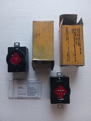 HUBBEL LOCK HBL20443 30A Locking Receptacle 3P 4W 480VAC lot of 2 - Image 1 of 4