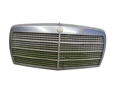1982 Mercedes Benz 300SD W123 diesel turbo front grill grille OEM - Image 1 of 4