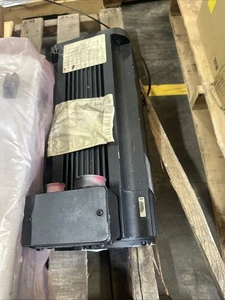 ALLEN BRADLEY 1326AB-B730E-21-X05 SERVO MOTOR - Picture 1 of 3