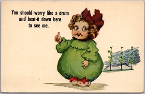 Gruß-Postkarte um 1910 "Du solltest dir Sorgen machen wie eine Trommel und sie hier niederschlagen" - Bild 1 von 2