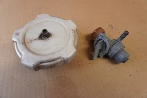 Honda XLR250 R XLR250 R MD16 RFVC Juego de tapa de combustible y grifo DAÑADO - Imagen 1 de 7