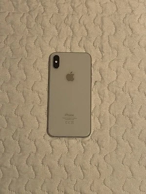 iPhone X - 64 GB - Argento - Immagine 1 di 4