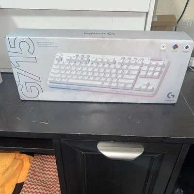 New Logitech G715 Wireless Gaming Keyboard - Image 1 of 4