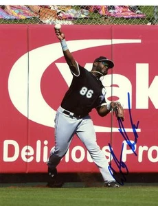 COURTNEY HAWKINS CHICAGO WHITE SOX SIGNED AUTOGRAPHED 8X10 PHOTO W/COA  - Picture 1 of 1