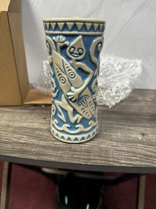 Disney - Trader Sam's 1ª Ed. Taza Tangaroa tabla de surf encantada Tiki Bar rara - Imagen 1 de 7