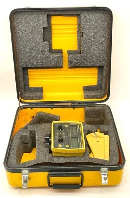 TOPCON SYSTEM FOUR 9161 Control Box, SONIC TRACKER II 9142 w/ Case System 4 ST2 - Image 1 of 4