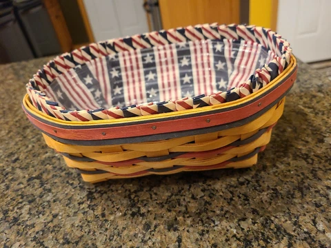 Longaberger 1999 all American Basket with Liner and Protector Cover