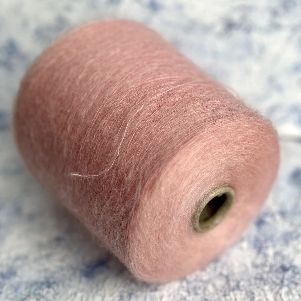 Hilo de cono de mohair para niños 67/30/3 % mohair para niños/PA/Merino, 1093 yrd/3,52 oz, por 100 g Foto 1 de 4