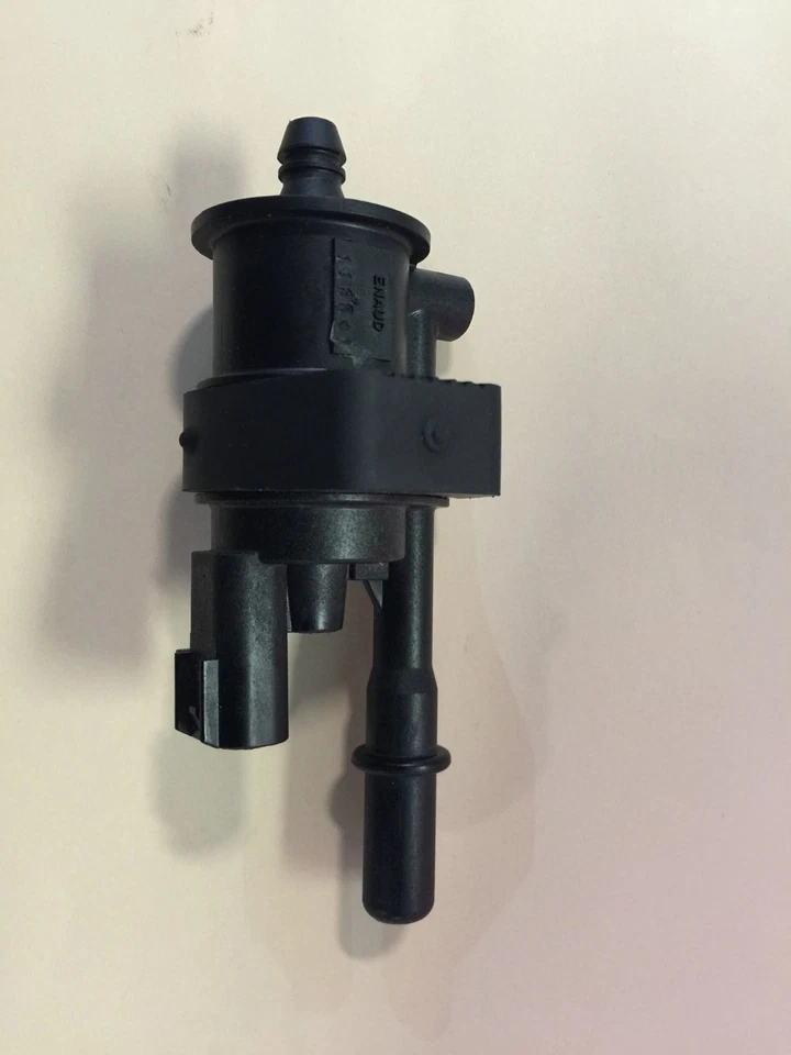 GENUINE FORD 2009 2010 2011 2012 2013 2014  EXPEDITION PURGE VALVE 9U5A-9G866-AA - Image 1 of 3