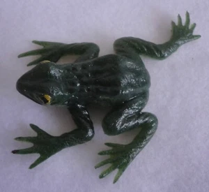 Vintage Rubber Frog Toy Figure Hong Kong Mint New NOS Jiggler - Picture 1 of 3