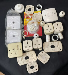 JOB LOT VINTAGE USED WHITE BAKELITE OR PLASTIC ELECTRICAL COMPONENT PLUG SWITCH