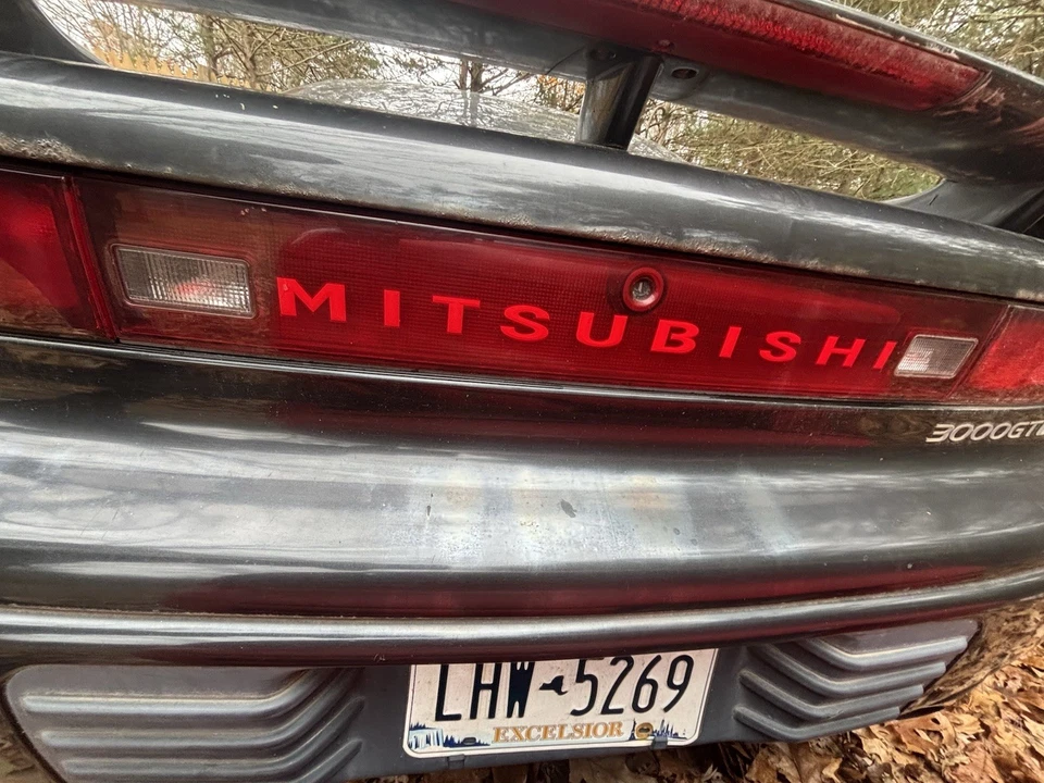 1991-1993 Mitsubishi 3000GT VR4 центральный задний фонарь отражатель гарнир панели OEM - Изображение 1 из 1