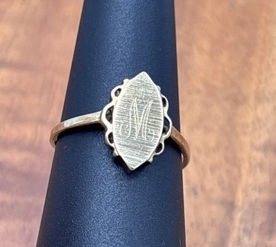 10kt Solid Yellow Gold Mid Century Style Signet Ring Letter M Sz 7 - Image 1 of 4