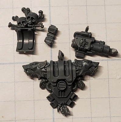 Warhammer 40k Space Wolves Bits Wulfen Wolf Head Backpack w Auto Launcher #106 - Image 1 of 4