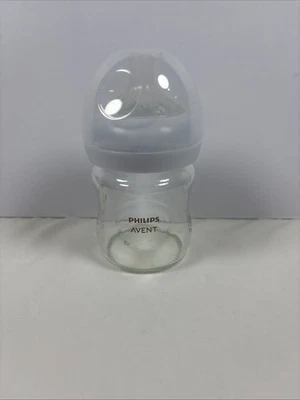 Phillips Avent 4盎司天然婴儿奶瓶 — 第 1/4 张图片