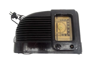 1940 Streamlined Art Deco Admiral Tube Radio 15-D5 - Picture 1 of 5