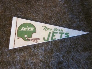 Vintage NFL New York Jets 9” x 4” Felt Pennant Mini Flag 2 Bar Helmet - Picture 1 of 1