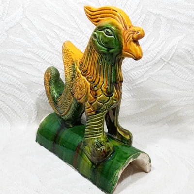 VINTAGE CHINESE GLAZED ROOF TILE 10" GREEN & YELLOW PHOENIX BIRD - Image 1 of 4