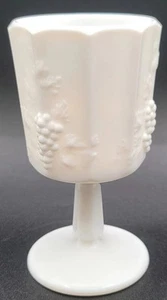 Vintage Indiana Milk Glass Goblet Colony Harvest Grape Design - Picture 1 of 6
