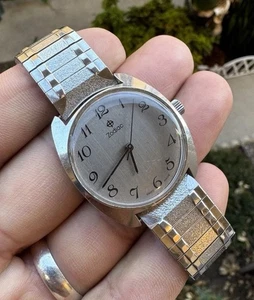Orologio ZODIAC uomo vintage carica manuale Swiss Made anni 70 funzionante - Foto 1 di 11