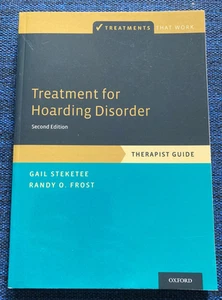 Treatment for Hoarding Disorder: Therapist Guide (2nd ed.) by Steketee & Frost - Picture 1 of 8