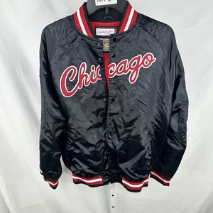 Mitchell & Ness Hardwood Classics Black Chicago Bulls Jacket S - Picture 1 of 7