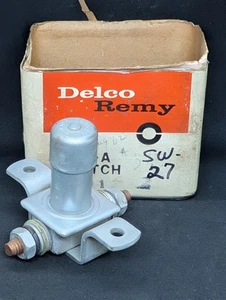 NOS 49-50 STERLING 49-52 WHITE FWD 49-64 AMERICAN LA FRANCE STARTER SWITCH D901 - Picture 1 of 19